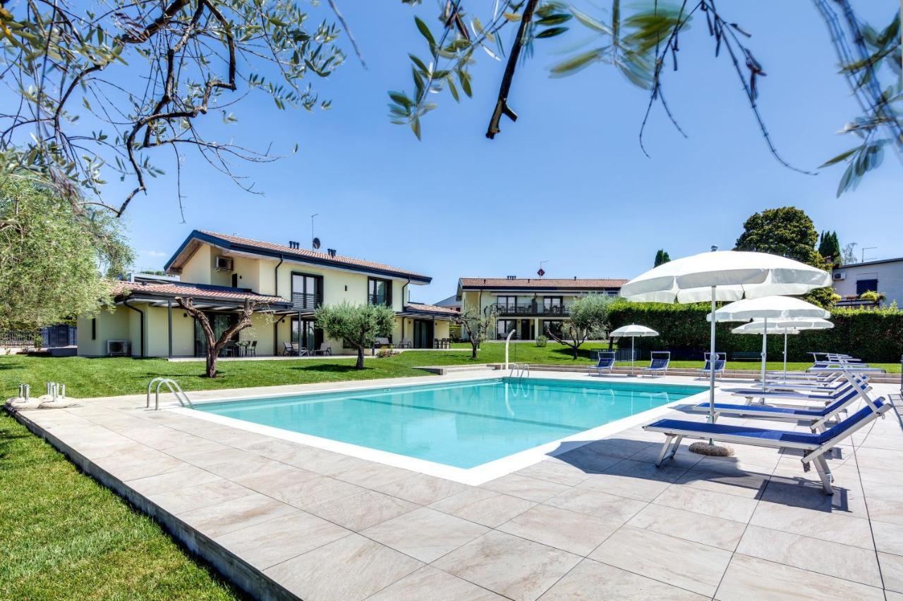 Oleandro Holiday Apartments Bardolino Eksteriør billede