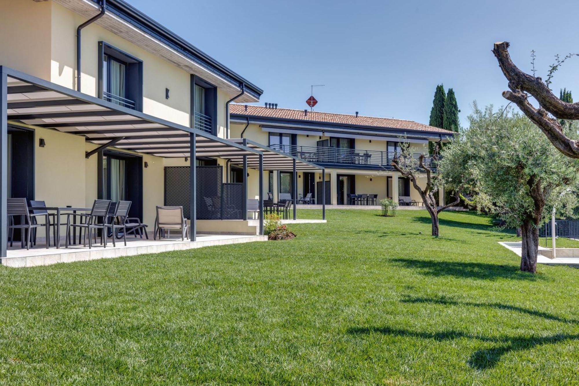 Oleandro Holiday Apartments Bardolino Eksteriør billede